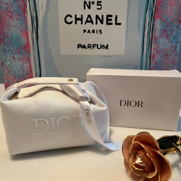 Dior Cream Cosmetic Pouch - Picture 3 of 5